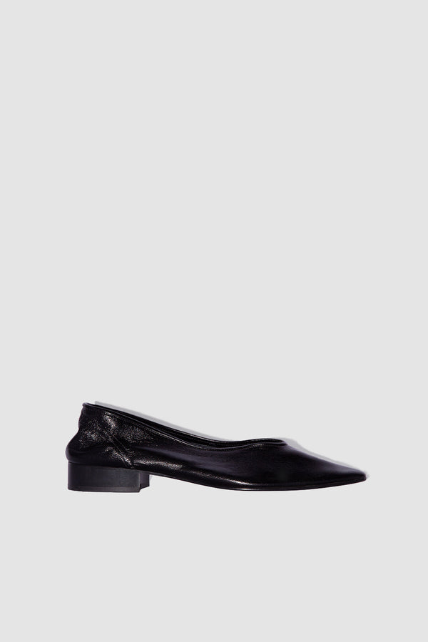 by far Carré Black Creased Leather Pump