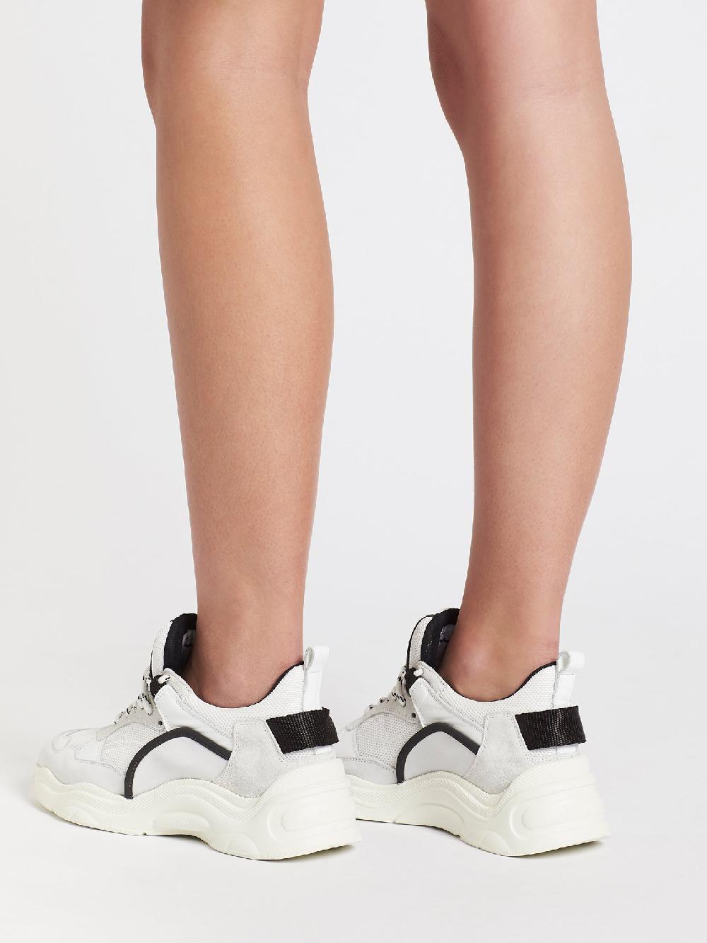 C & M Camilla And Marc Curve Runner