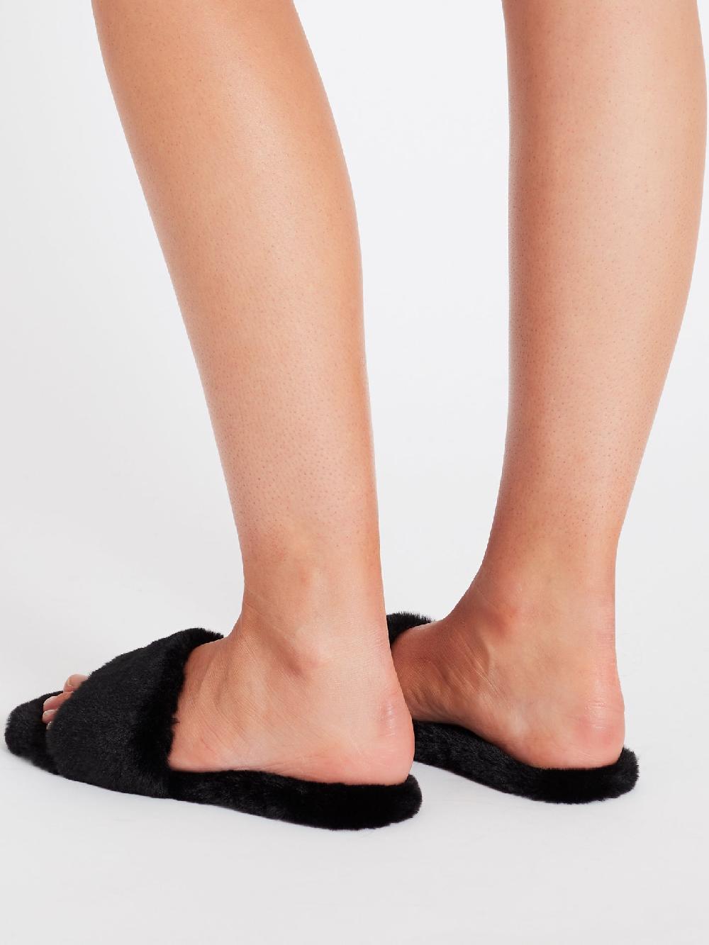 C & M Camilla And Marc Idella Slide