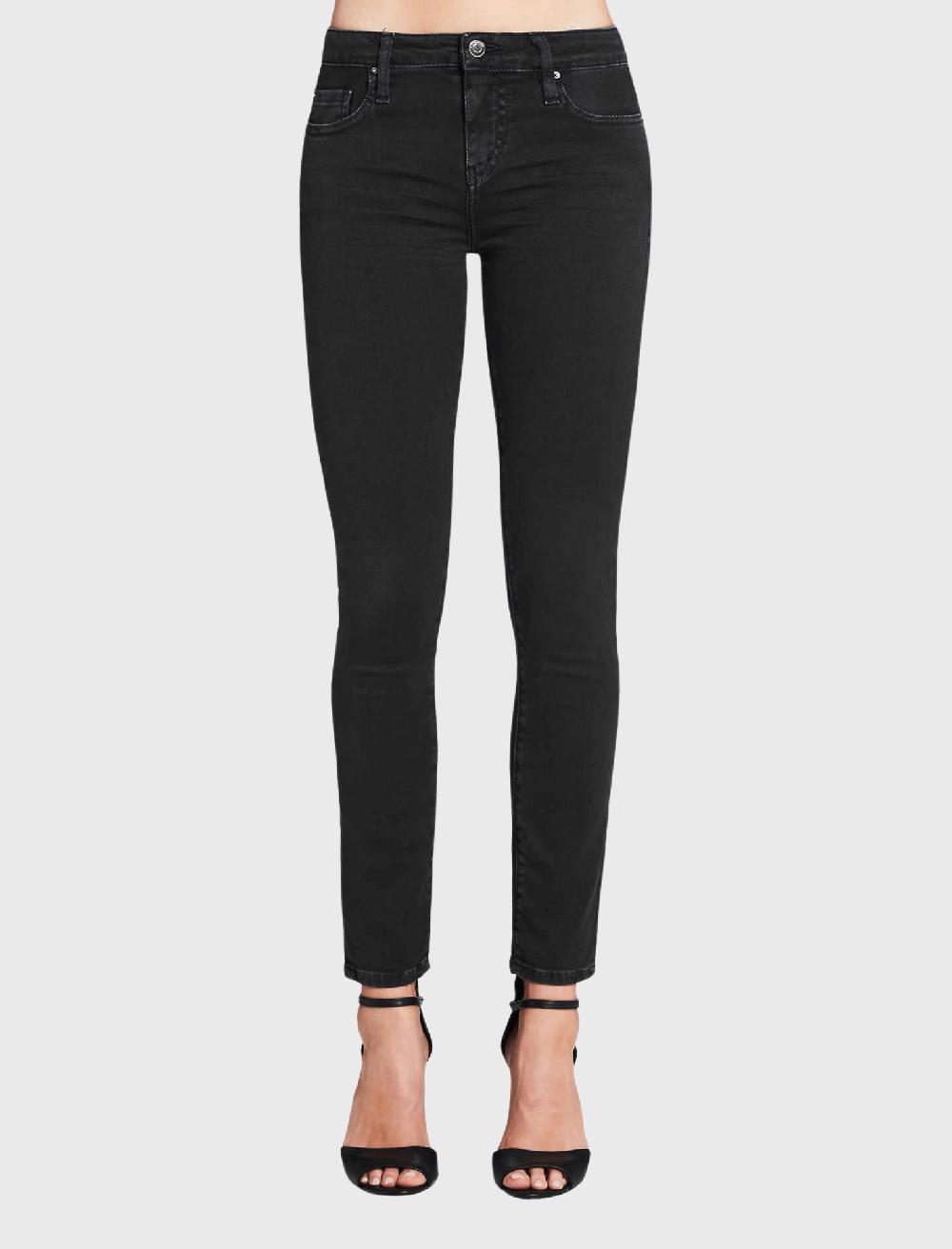 C & M Camilla And Marc Jarodcla Jean