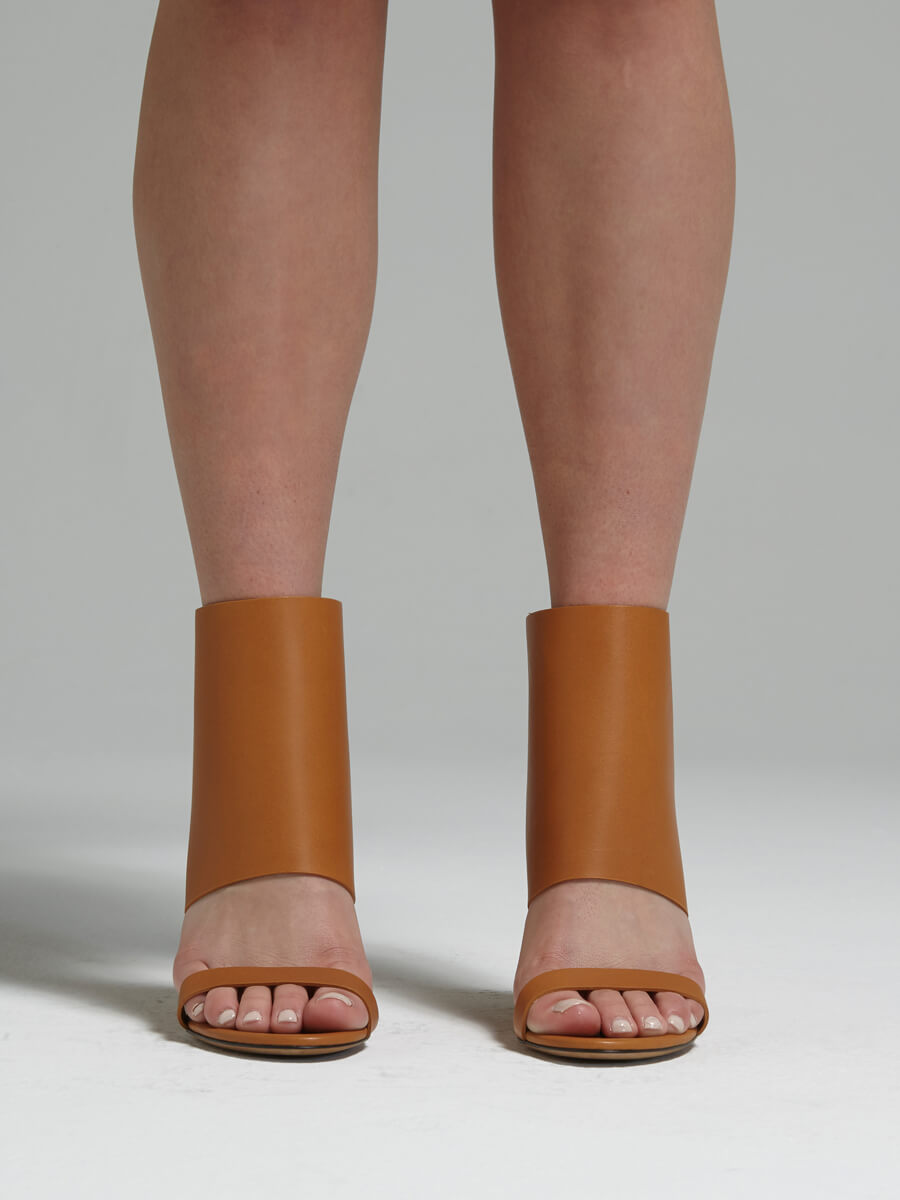 C & M Camilla And Marc Susie Heel