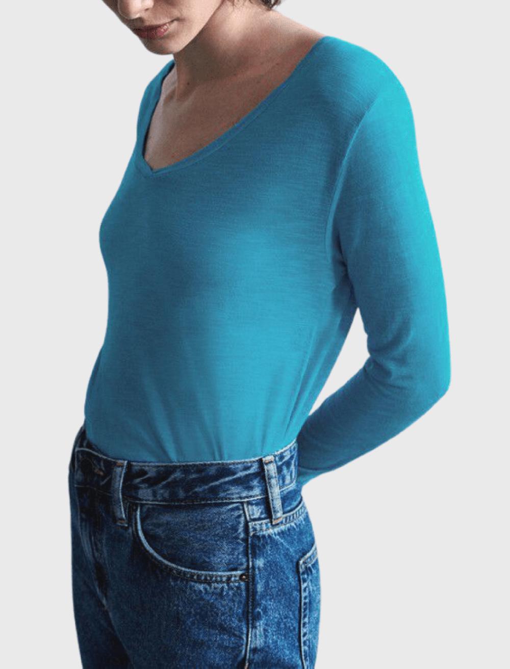 C & M Camilla And Marc Jacksonville Long Sleeve V Neck Tee