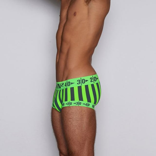 C In² H+A+R+D Fly Front Trunk Garth Green