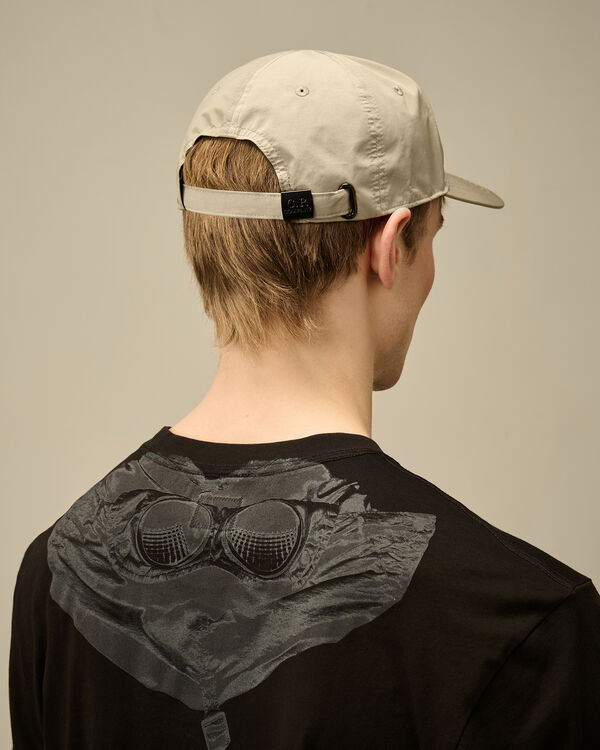 C.p. Company Chrome-R Logo Cap VINTAGE KHAKI - BEIGE