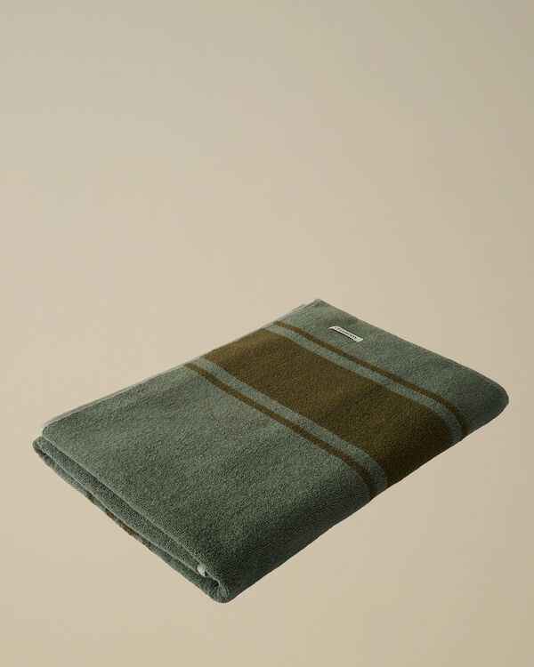 c.p. company Cotton Beach Towel AGAVE GREEN
