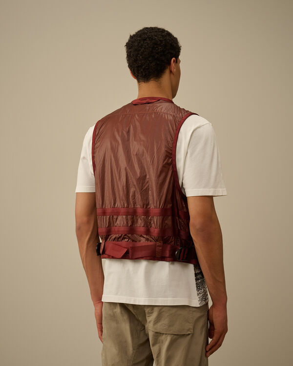 C.p. Company CS II Logo Vest SABLE - BROWN
