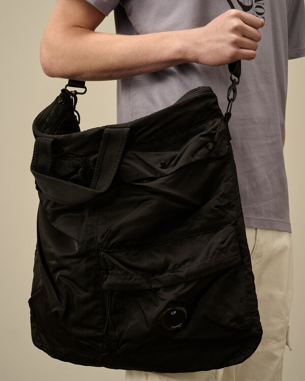 C.p. Company Nylon B Lens Tote Bag BLACK