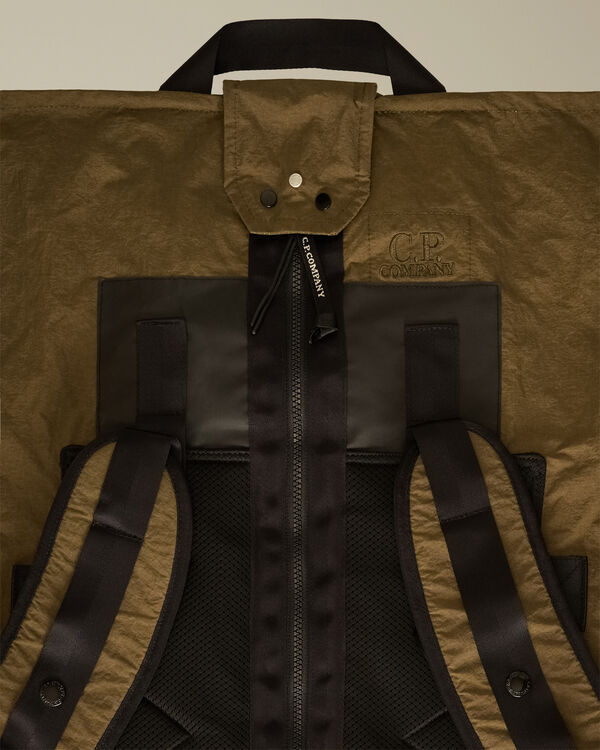 C.p. Company Plain Paper Touch Bag IVY GREEN