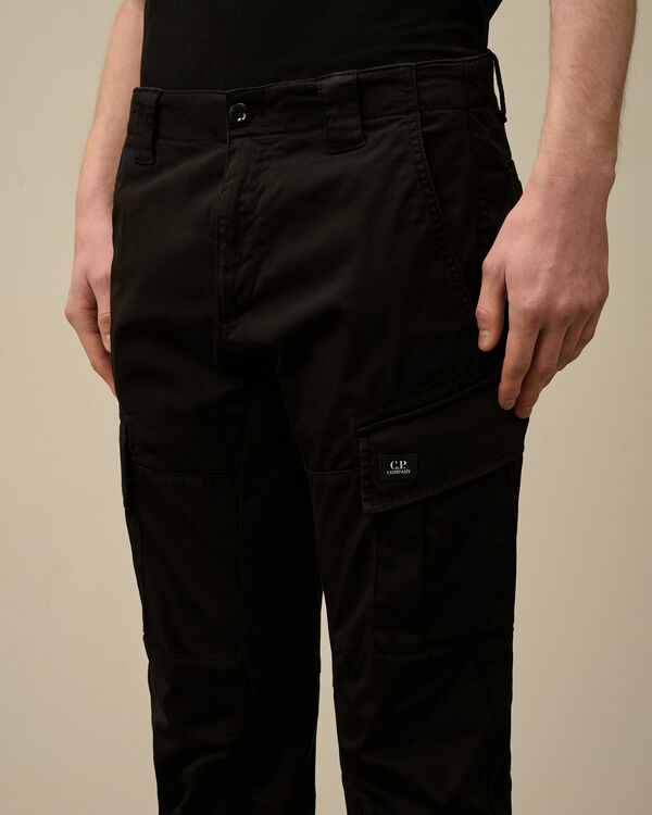 C.p. Company Stretch Sateen Cargo Logo Pants BLACK
