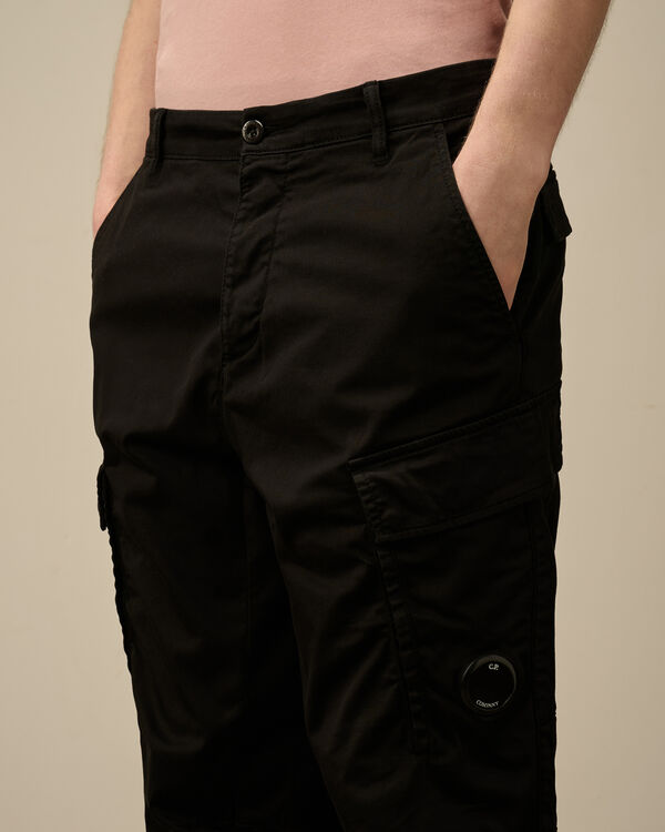 C.p. Company Stretch Sateen Loose Cargo Pants BLACK