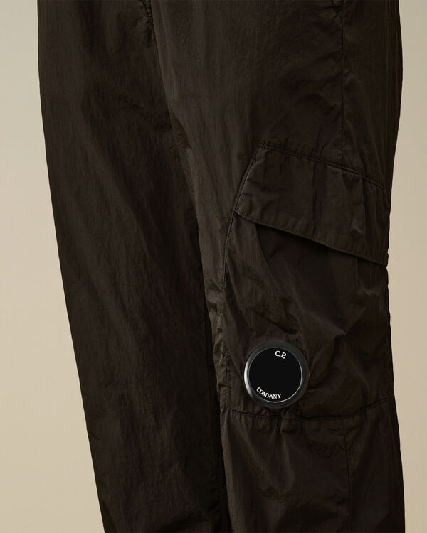 C.p. Company U16 Chrome-R Lens Cargo Pants BLACK