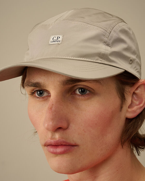 C.p. Company Chrome-R Panelled Cap VINTAGE KHAKI - BEIGE