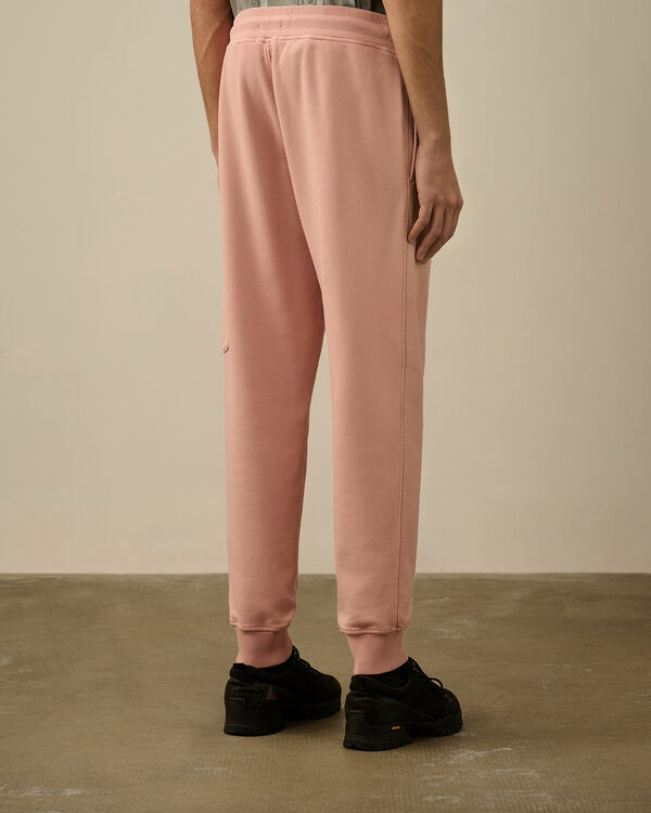 C.p. Company Cotton Diagonal Fleece Resist Dyed Cargo Sweatpants MISTY ROSE - PINK