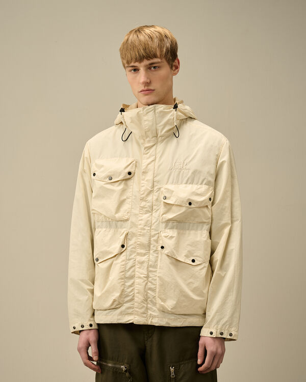 C.p. Company Flatt Nylon Goggle Jacket PISTACHIO SHELL - BEIGE
