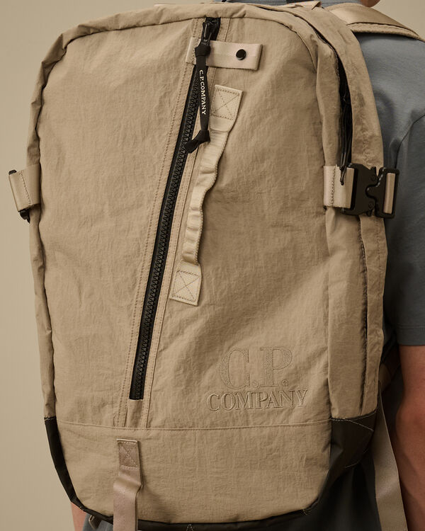 C.p. Company Plain Paper Touch Travel Bag VINTAGE KHAKI - BEIGE