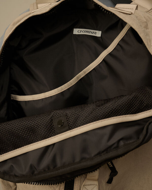 C.p. Company Plain Paper Touch Travel Bag VINTAGE KHAKI - BEIGE