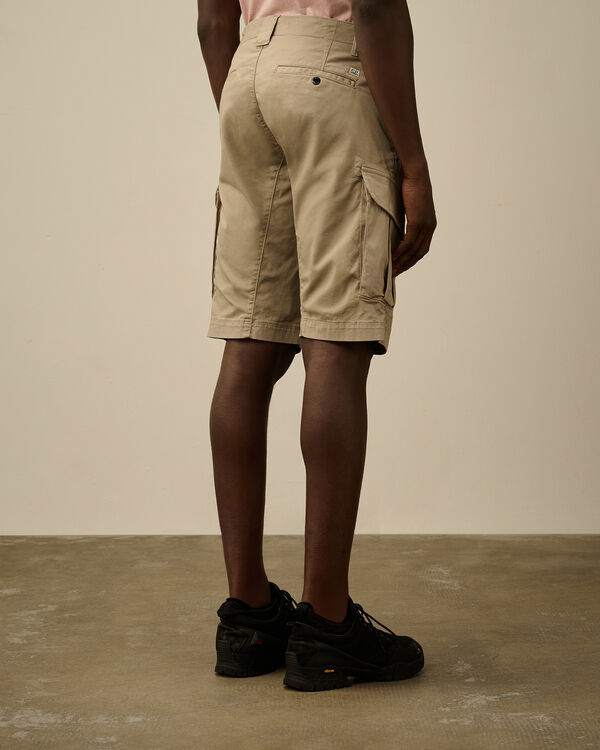 C.p. Company Stretch Sateen Cargo Shorts VINTAGE KHAKI - BEIGE