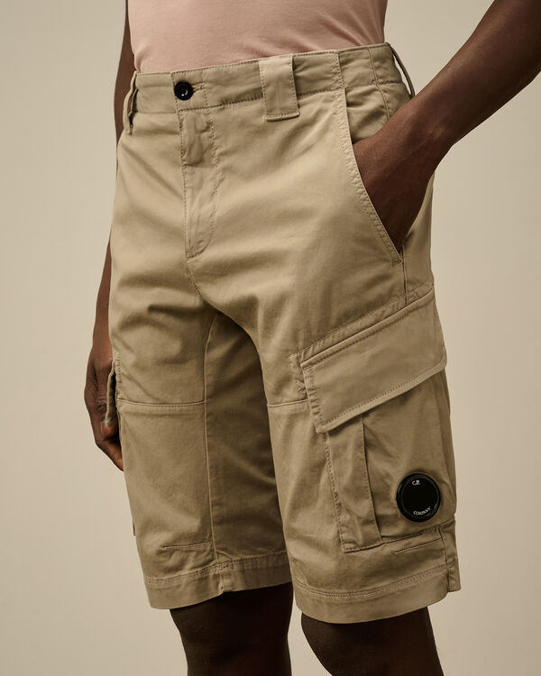 C.p. Company Stretch Sateen Cargo Shorts VINTAGE KHAKI - BEIGE