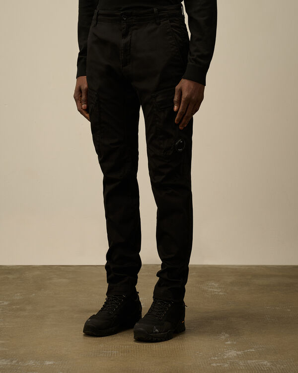C.p. Company Stretch Sateen Ergonomic Cargo Pants BLACK