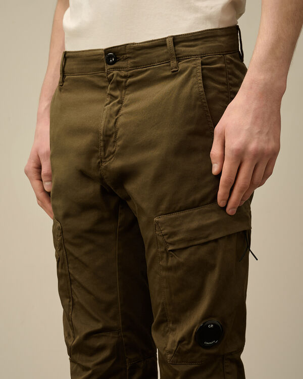 C.p. Company Stretch Sateen Ergonomic Cargo Pants IVY GREEN