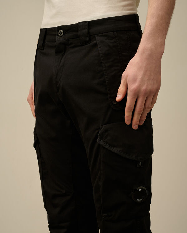 C.p. Company Stretch Sateen Utility Cargo Lens Pants BLACK