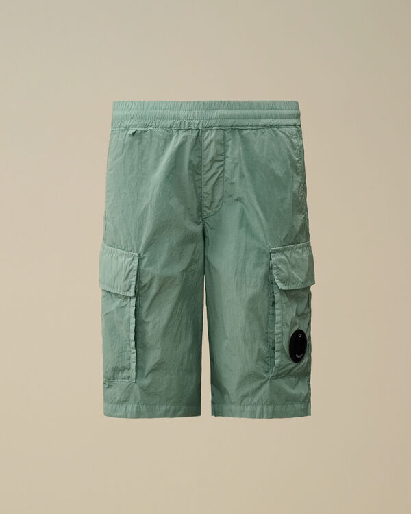 C.p. Company U16 Chrome-R Lens Cargo Shorts CANTON - GREEN