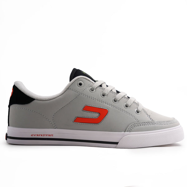 c1rca 50 TM-LUNAR ROCK/BLACK/FLAME (Sofia-Manhole Series)