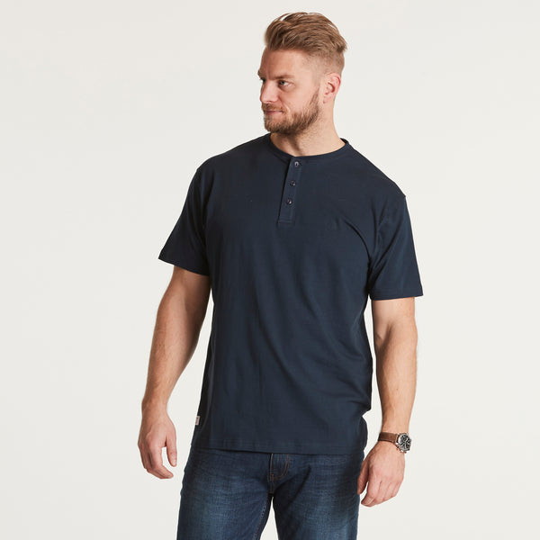 Cabano North 56.4 Grandad T-Shirt 23316B K Black North 56.4 Grandad T-Shirt 23316B K Light Green North 56.4 Grandad T-Shirt 23316B K Navy