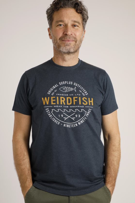 Cabano Weird Fish Waves Graphic T-Shirt 19670 K Blue Weird Fish Waves Graphic T-Shirt 19670 K Navy