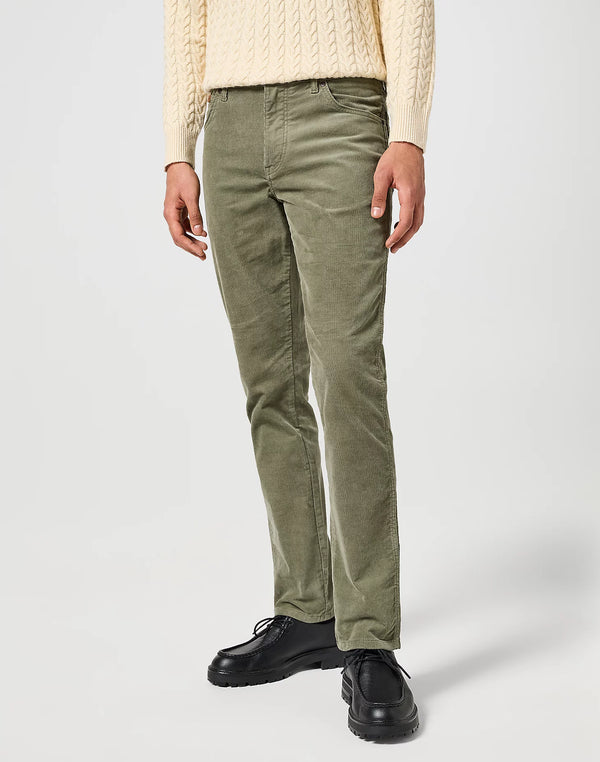 cabano Wrangler Texas Slim Dusty Olive Cord Jeans K Mid Green