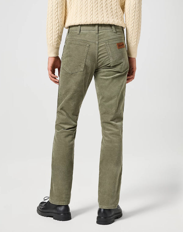 Cabano Wrangler Texas Slim Dusty Olive Cord Jeans R Mid Green