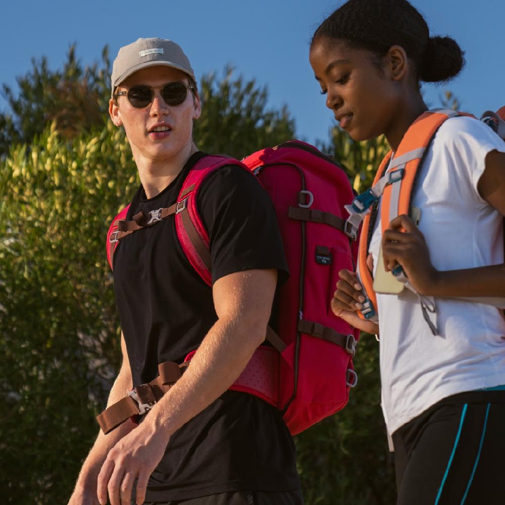 Cabinzero ADV Pro Backpack 42L Miami Magenta