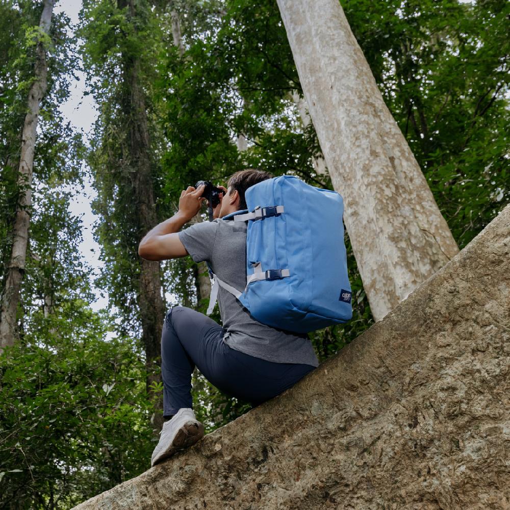 Cabinzero Classic Cabin Backpack 44L Infinity Blue