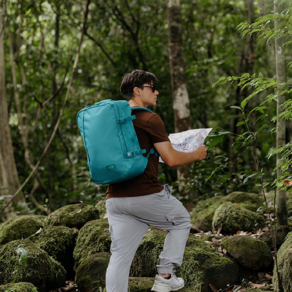 Cabinzero Classic Cabin Backpack 44L Meadow Green