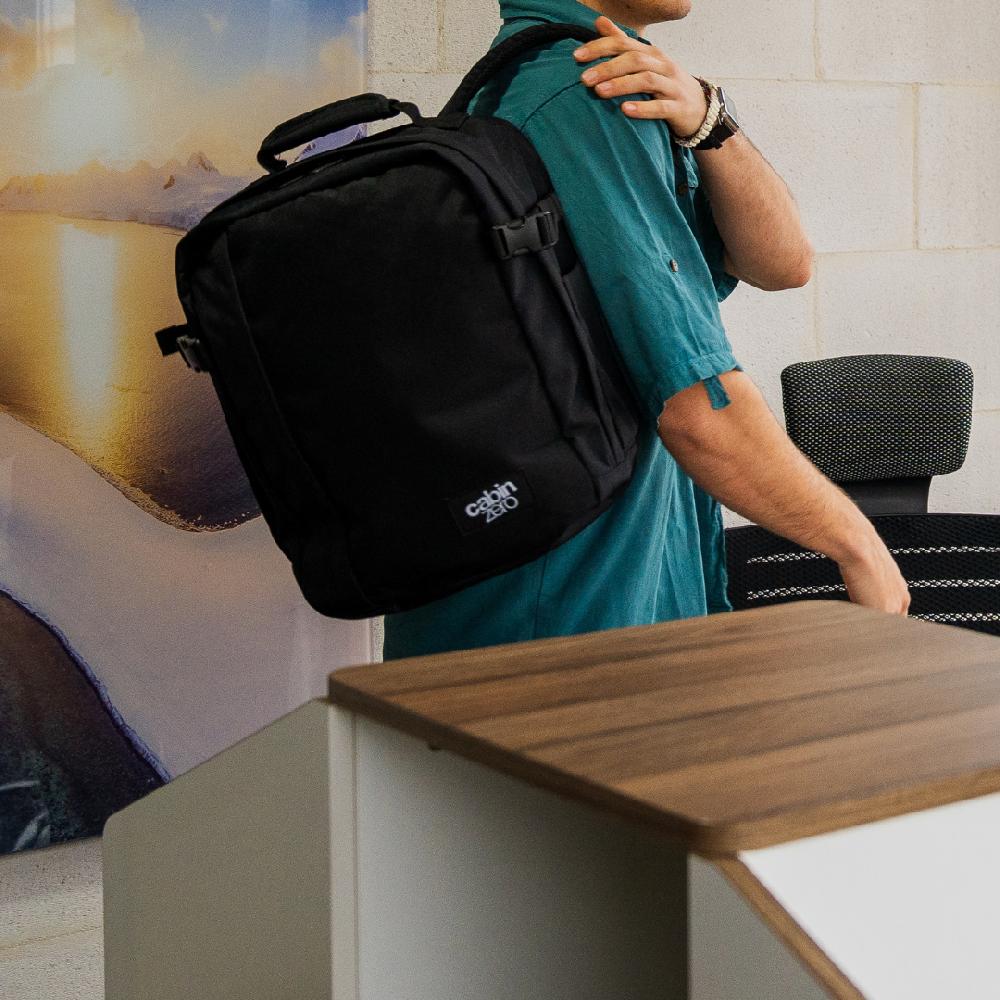 Cabinzero Classic Tech Backpack 28L Absolute Black
