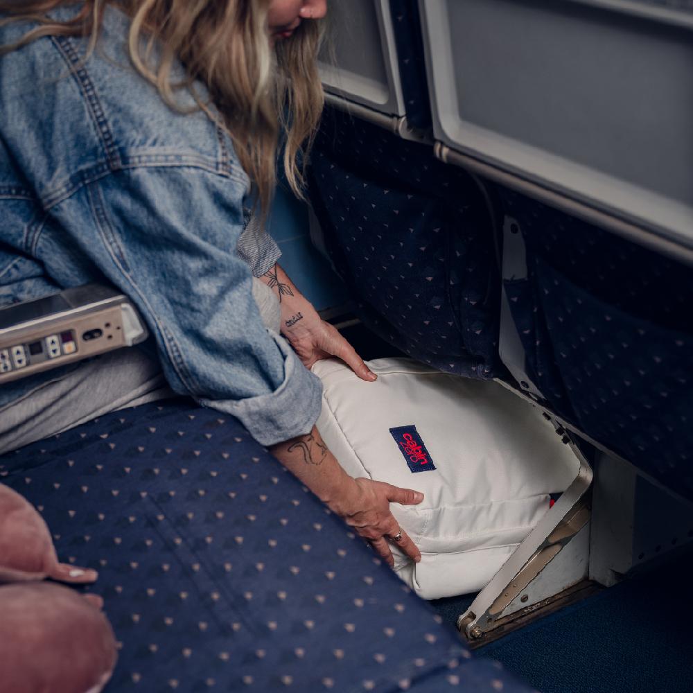 Cabinzero Classic Tech Backpack 28L Cloud Nine