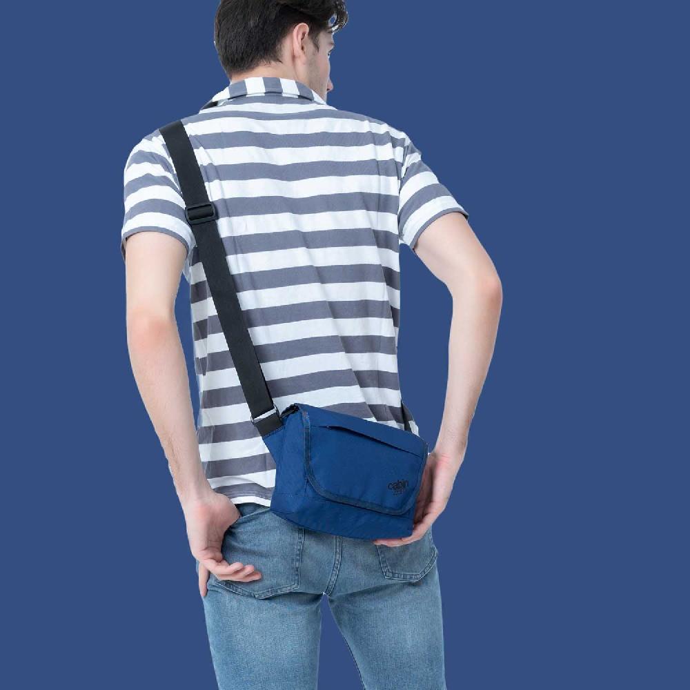 Cabinzero Flapjack 4L Navy