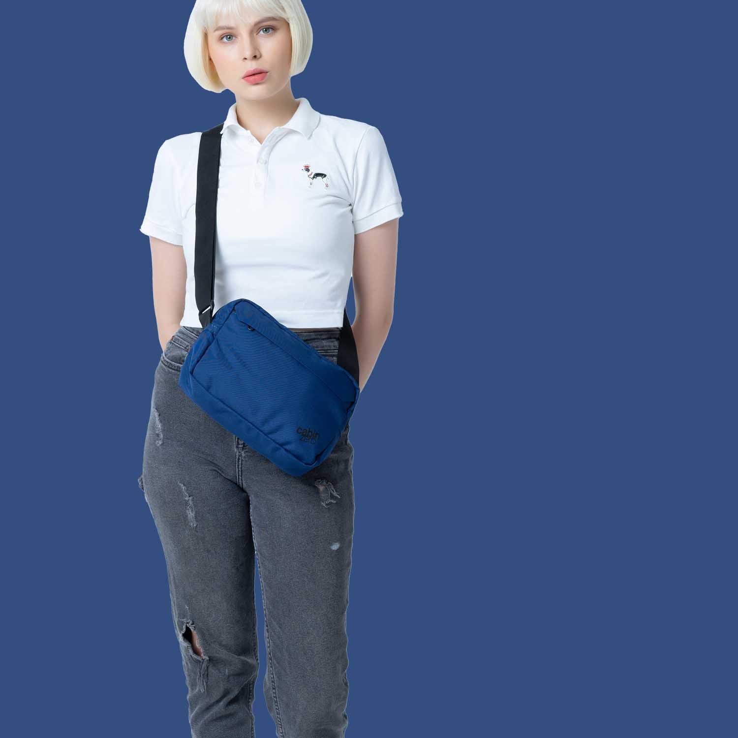 Cabinzero Flipside 3L Navy