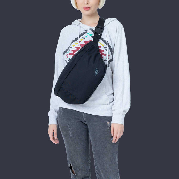 cabinzero Hustle 8L Absolute Black