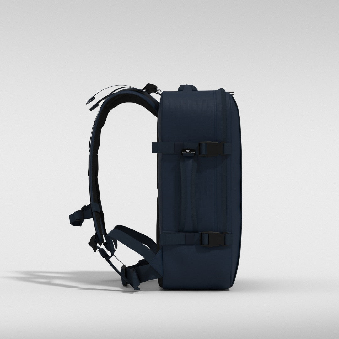 Cabinzero Military Backpack 36L Navy