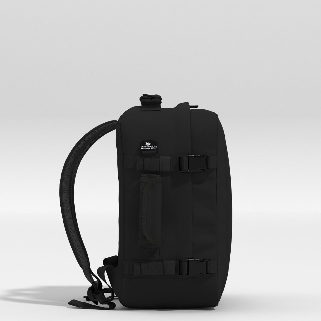 cabinzero Classic Cabin Backpack 28L Absolute Black