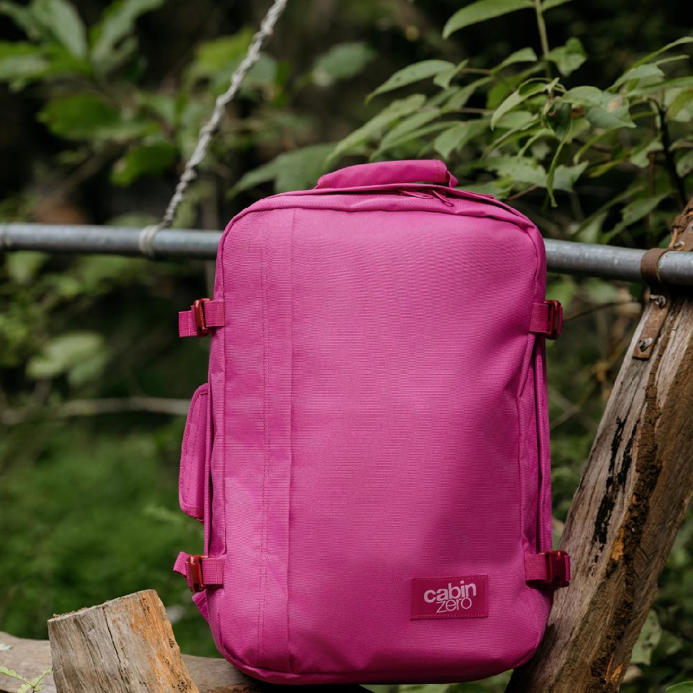 Cabinzero Classic Cabin Backpack 36L Lovestruck Pink