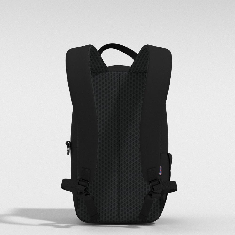 Cabinzero Classic Flight Backpack 12L Absolute Black