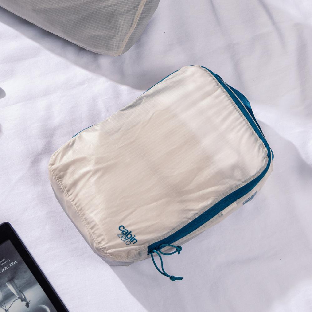 Cabinzero Ultralight Packing Cube - Medium - 5.5L - Oyster White