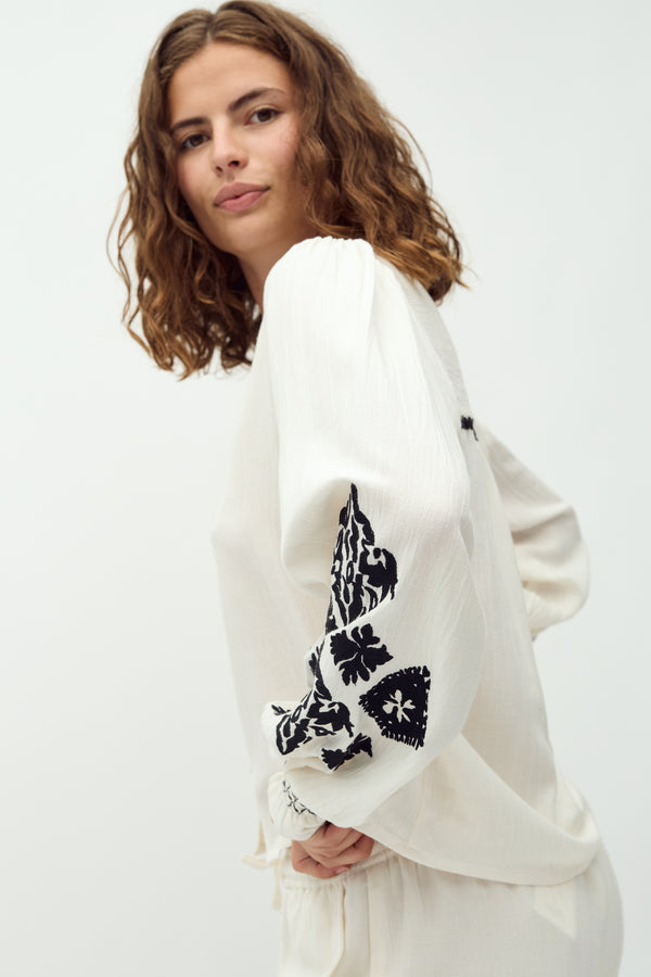 Cacatoès MbyM Contrasta Kanja Shirt In Sugar Black