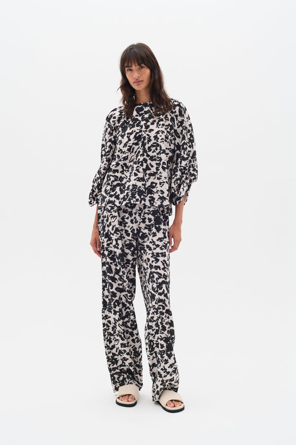 Cacatoès InWear Faye IW Printed Top In Black Shadow