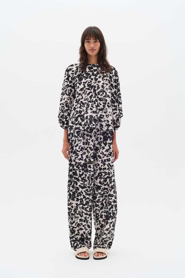 Cacatoès InWear Faye IW Printed Trouser In Black Shadow
