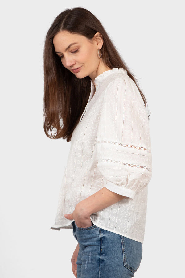 Cacatoès Lula Cotton Floral Embroidered 3/4 Sleeve Shirt In White