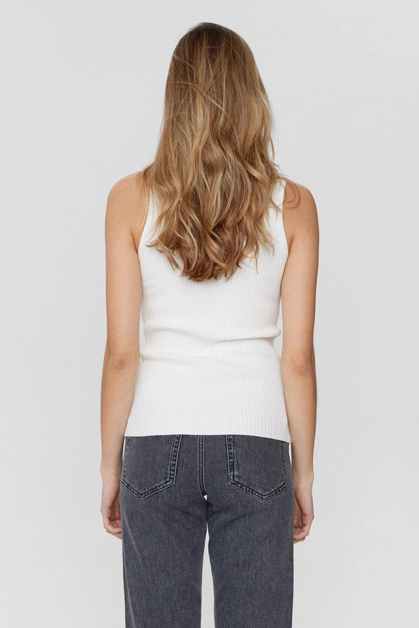 Cacatoès Numph Nucerys Knitted Vest Top In Cloud Dancer