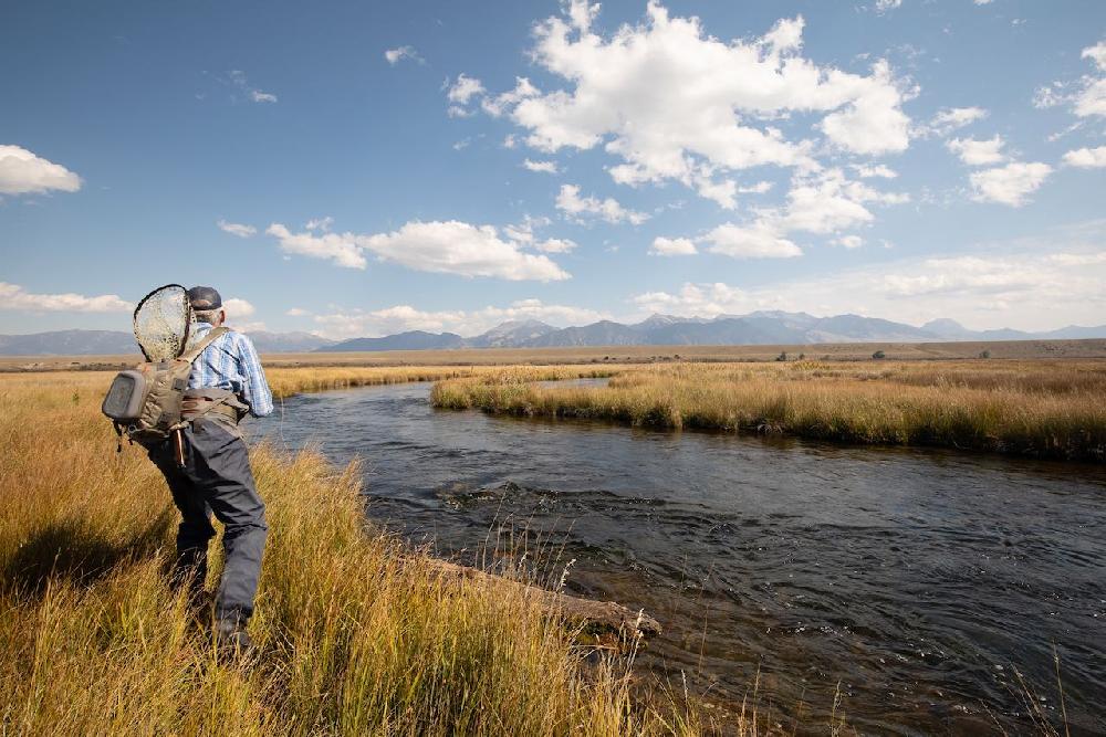 Caddis Fly Fishpond Summit Sling 2.0